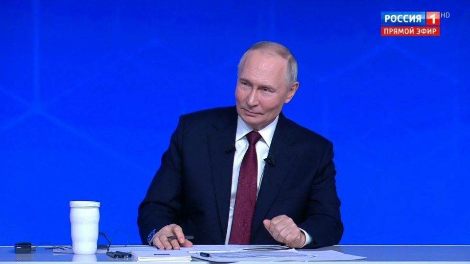 Даже в частных аптеках льготные лекарства должны оставаться по фиксированным ценам, заявил Владимир Путин