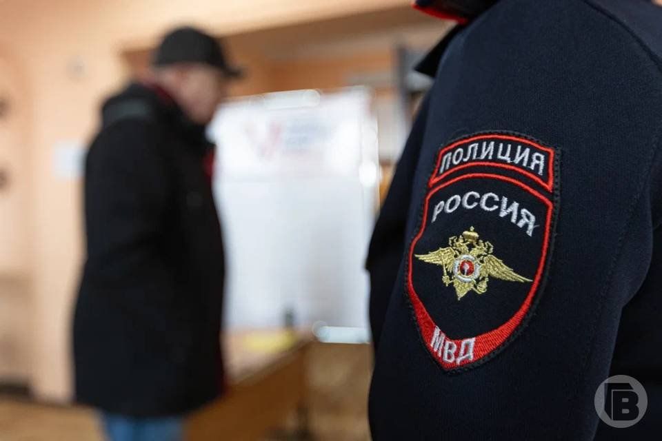 В Нехаевском районе мужчина украл с карты знакомого 18 тысяч