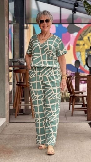 Стиль на каждом этапе: как женщинам за 60 выглядеть ярко и уверенно