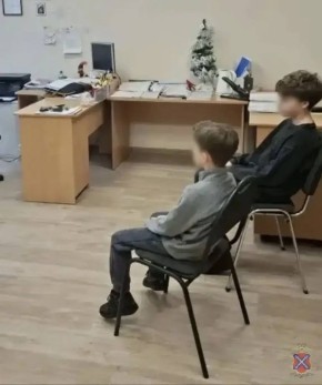 Волгоградские полицейские установили подростков, нарушавших порядок в торговом центре